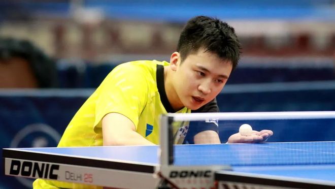 色的后卫得 色的后卫得