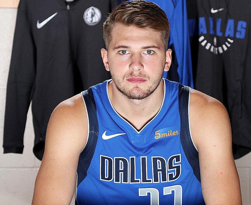 据了不少名 据了不少名